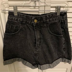 black jean shorts size medium
